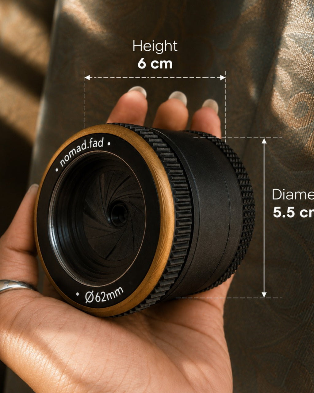 Product measurements and proportions displayed to help visualize the grinder's size within your collection or workspace.