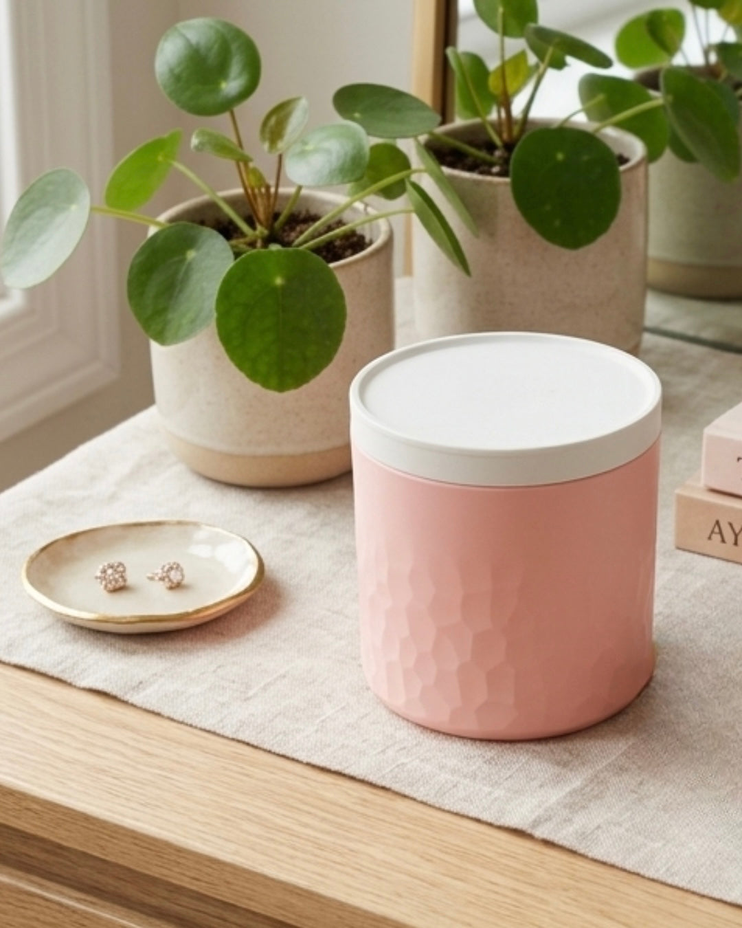 Compact and aesthetic travel jewellery case designed to organise rings, earrings, and accessories on the go. Stylish, secure, and perfect for everyday use.