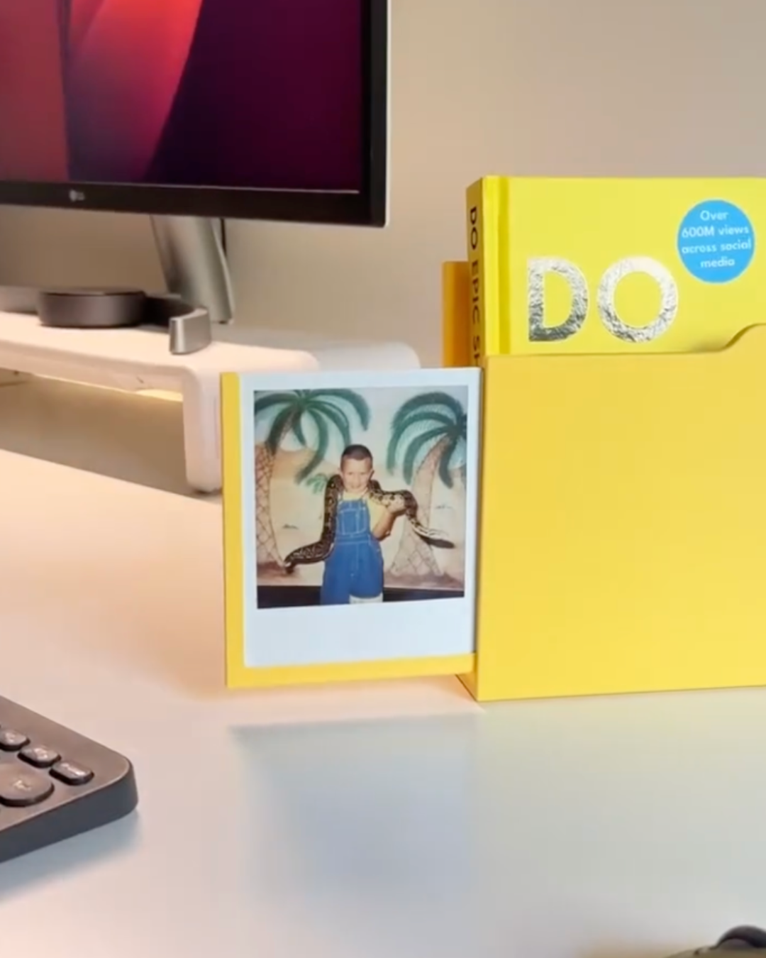 Keep your workspace clutter-free with the Folder Desk Organizer, a sleek and functional solution designed to neatly store files, folders, and daily essentials.