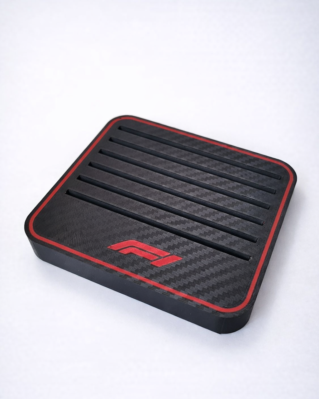 Bring the thrill of Formula 1 to your space with this Grand Prix circuit coaster set. Designed for F1 fans, it’s perfect for desk decor, coffee tables, and unique gifting.