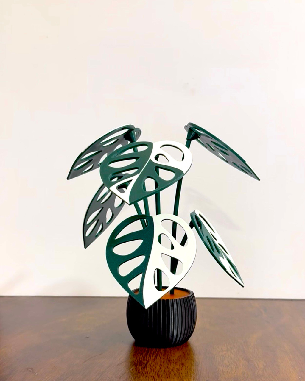 Add a natural touch to your space with the Leaf Coaster, a beautifully designed piece that protects surfaces while elevating your aesthetic setup.