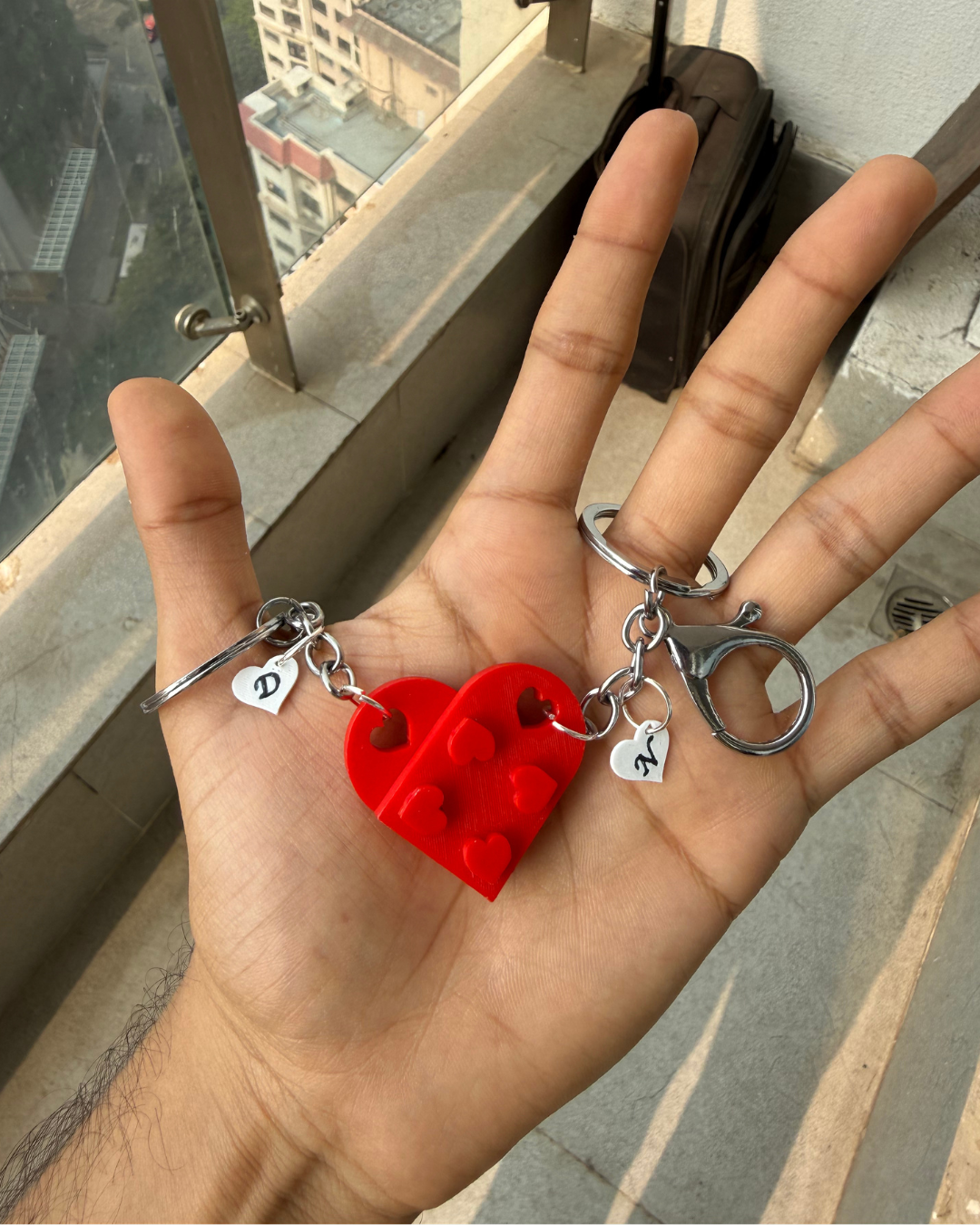 A cute Lego heart keychain designed for couples and gifting. Minimal, aesthetic, and meaningful—perfect for keys, bags, and everyday essentials.
