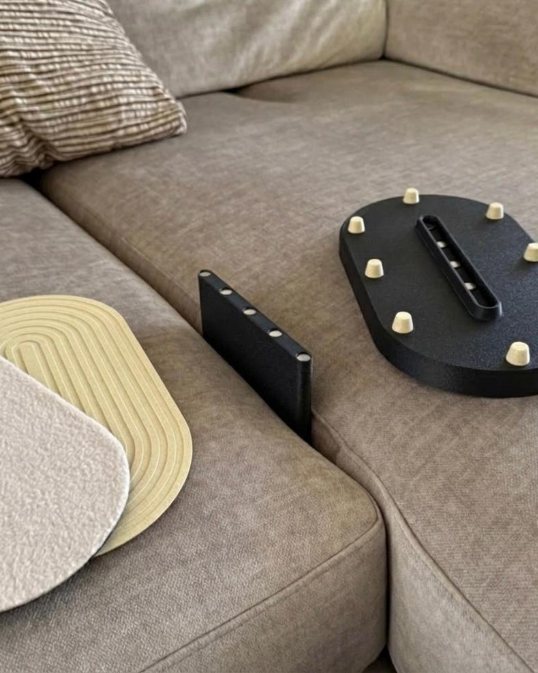 Keep your space clutter-free with this minimal remote hub. Designed to organise remotes, small accessories, and essentials while adding a clean, aesthetic touch to your setup.